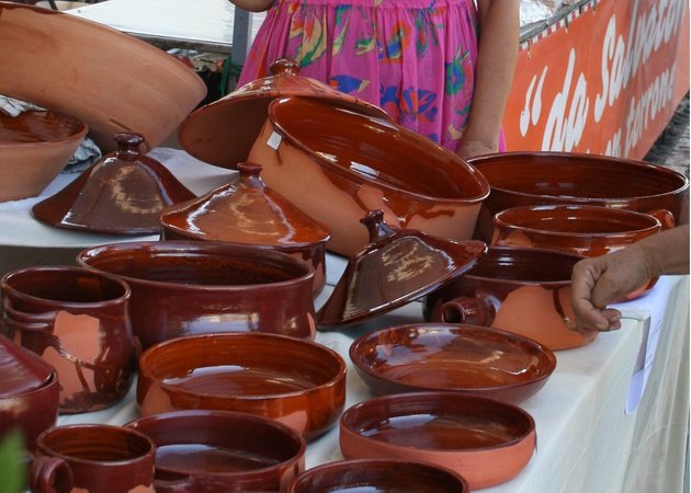 Le Pentole di Terracotta di Albissola: le Pignatte › Art Hotel Garden